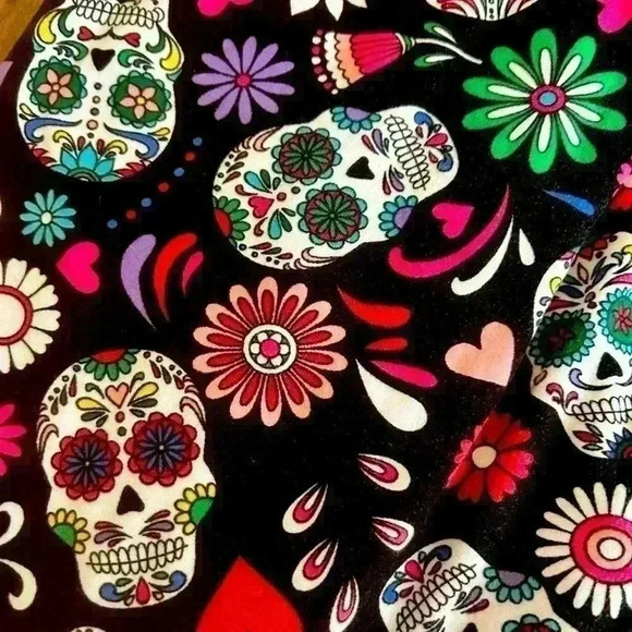 Bobbie Brooks Ladies Sugar Skull Print Super Soft Leggings‎ Sz M - Picture 3 of 7